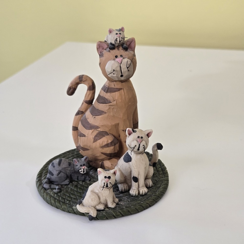 Suzi Skoglund Blossom Bucket Striped Cat And Kittens Resin Figure/Figurine
